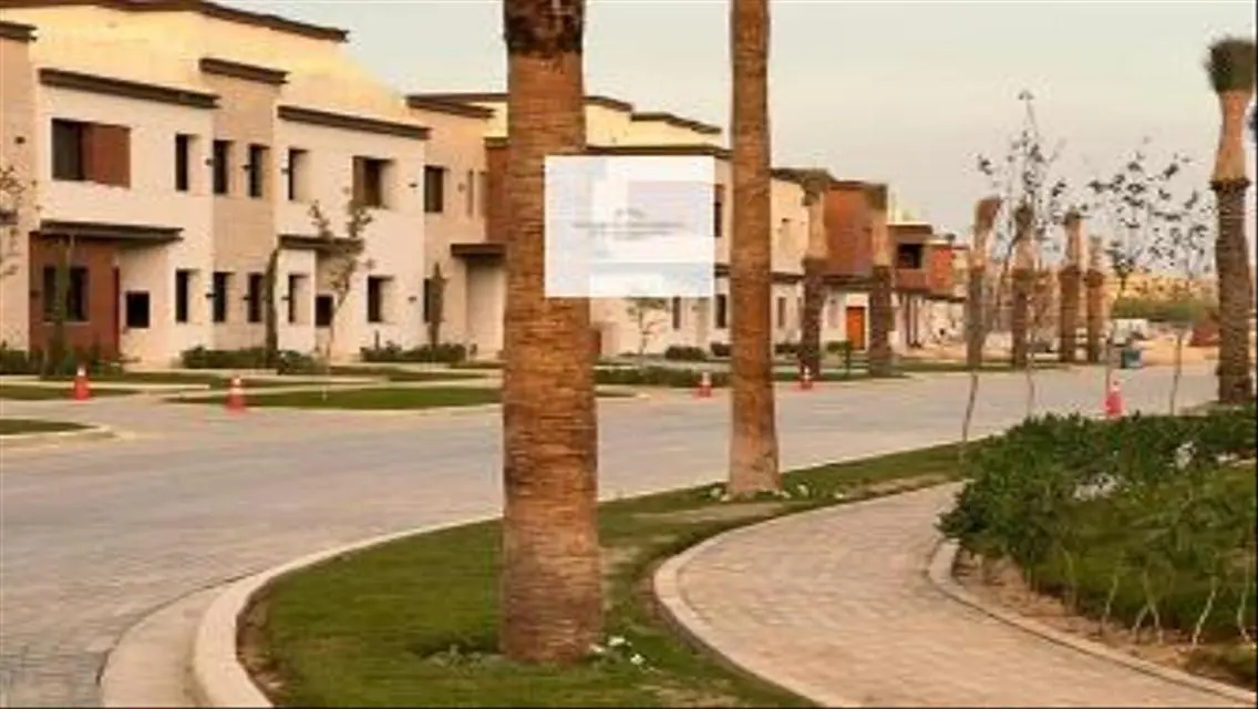 اقل سعر تاون هاوس ميدل في أزار 2 بالتقسيط