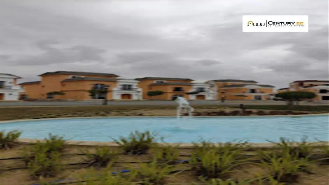 Town corner for sale in Layan Compound, full sea v