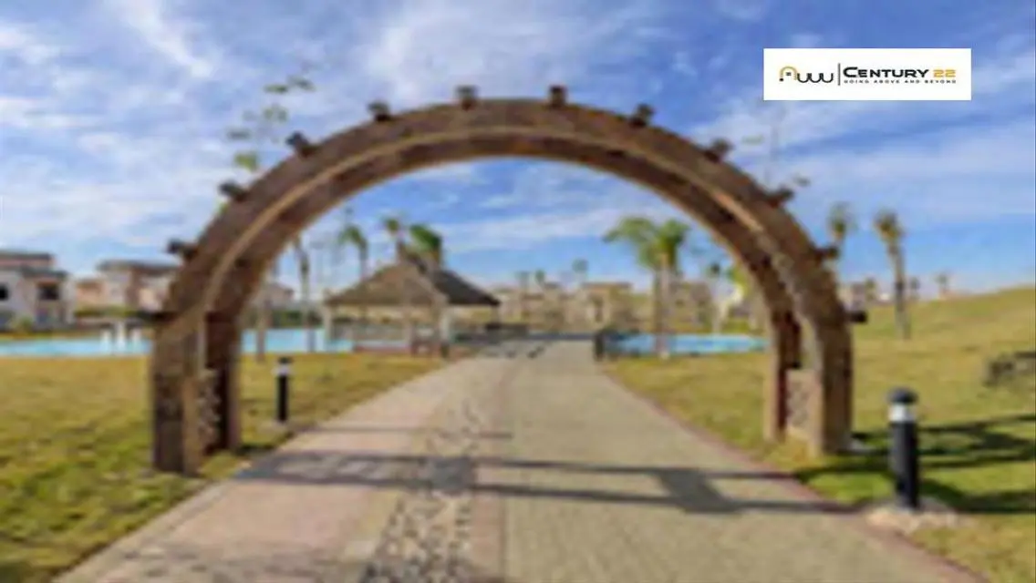 Town corner for sale in Layan Compound, full sea v
