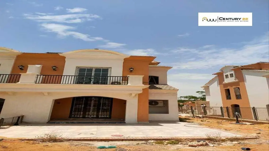 Town corner for sale in Layan Compound, full sea v