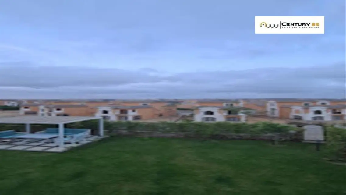 Town corner for sale in Layan Compound, full sea v