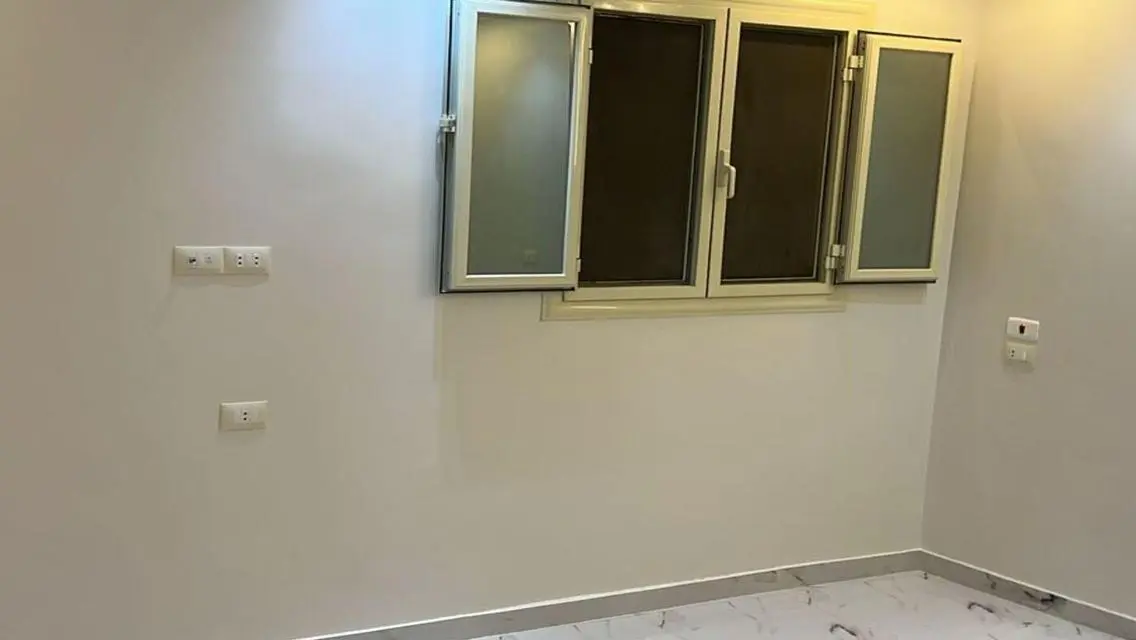 عقار للبيع تشطيب علي اعلي مستوي باللبيني هرم