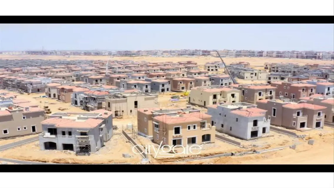 Villa Standalone in Compound in City Gate