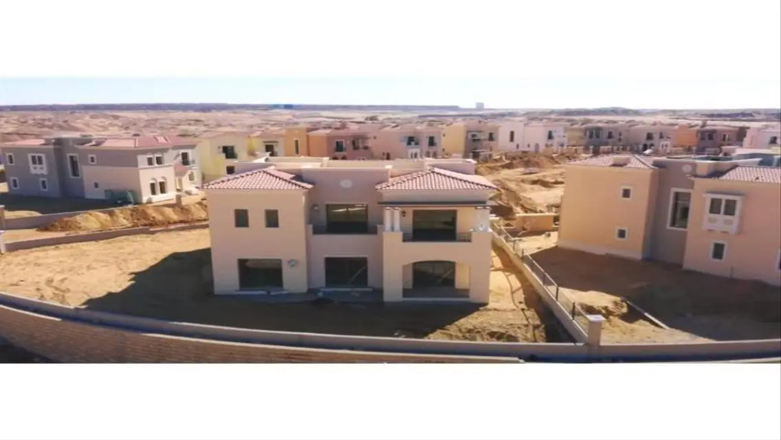 Villa Standalone in Compound in City Gate