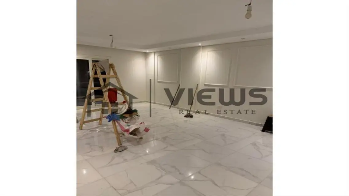 Luxury Apartment with 160m in I-City