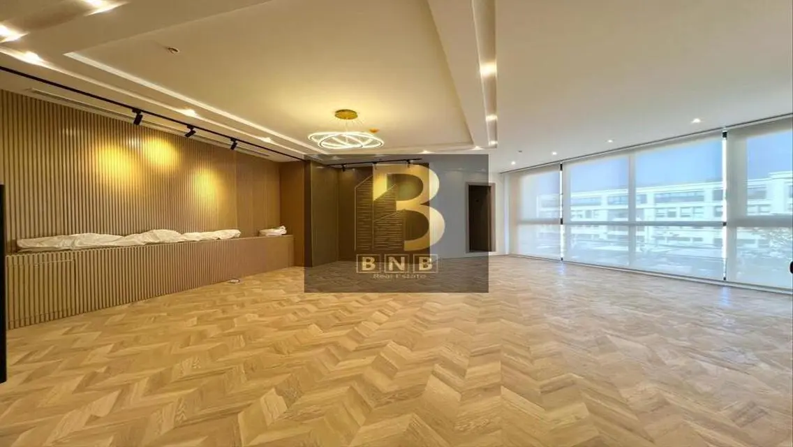 Luxury Apartment for Rent - 400 Square Meters