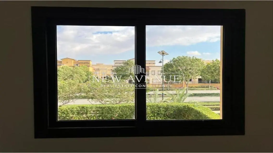 Luxurious Home for Sale with Spacious Design