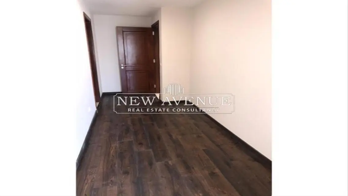Luxurious Home for Sale with Spacious Design