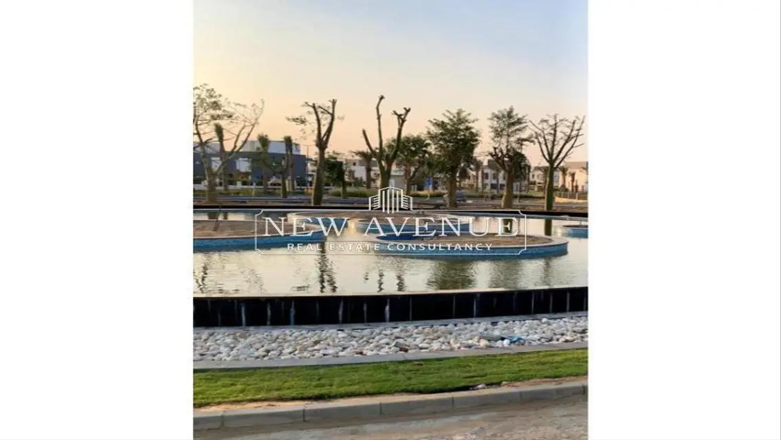 Apartment Semi furnished for rent in Eastown
