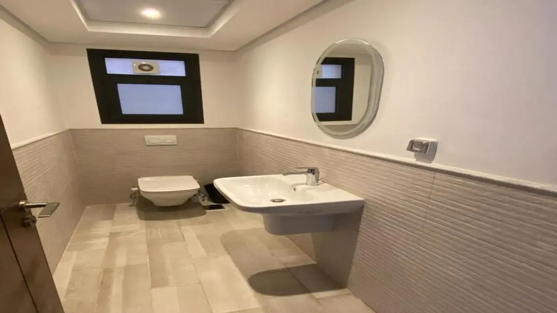 Fully Furnished Apartment For Rent Prime Location