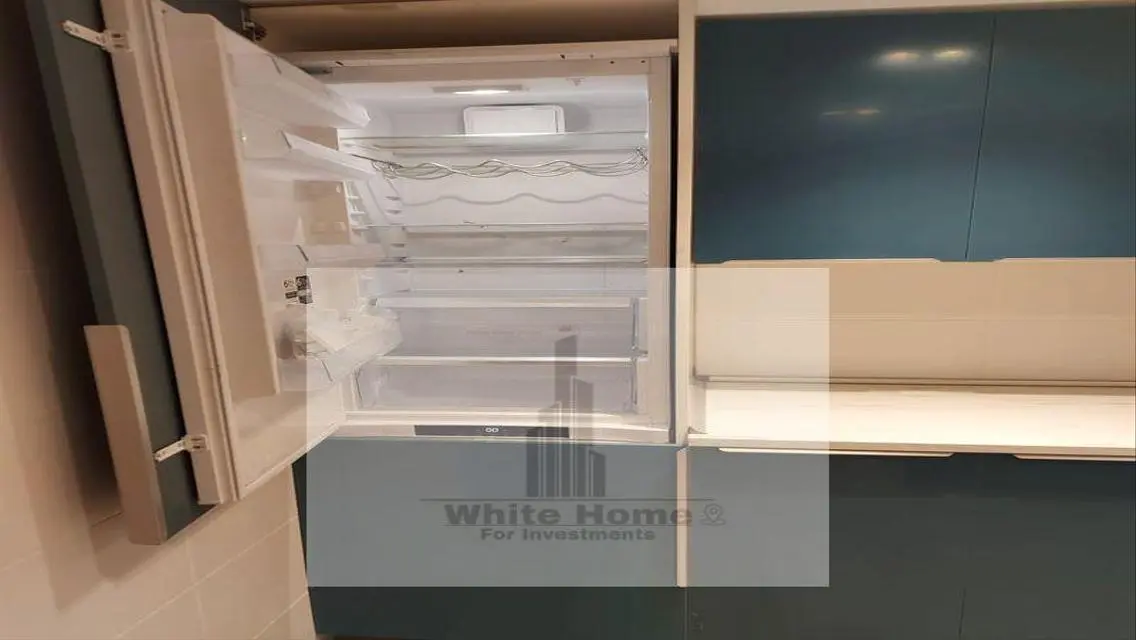 Apartment for rent semi furnished in Cfc Compound
