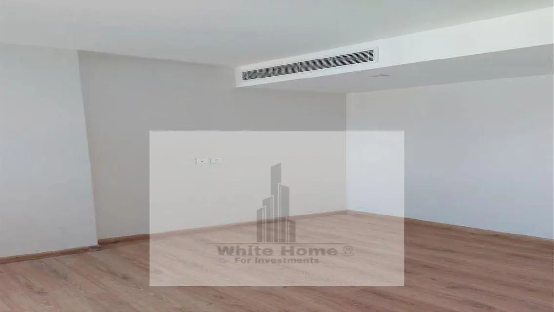 Apartment for rent semi furnished in Cfc Compound