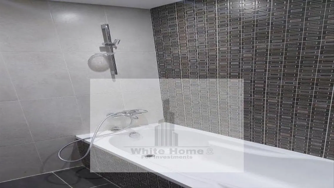 Apartment for rent semi furnished in Cfc Compound