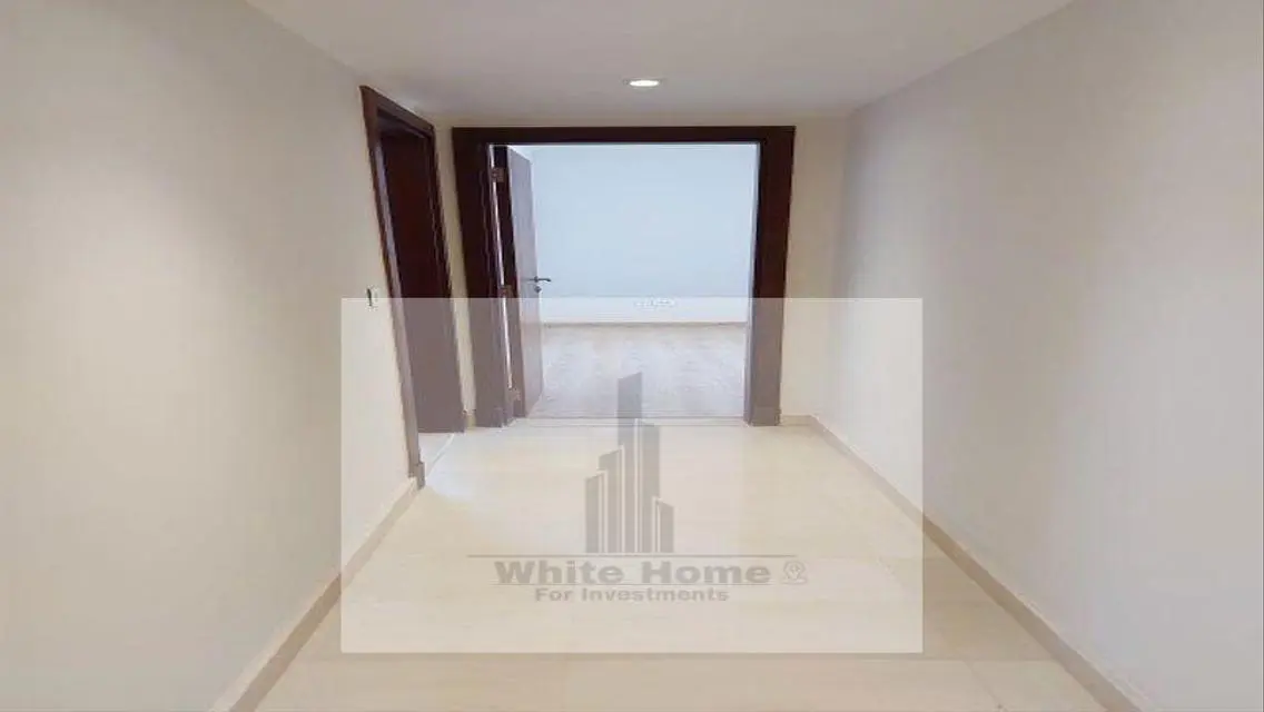 Apartment for rent semi furnished in Cfc Compound
