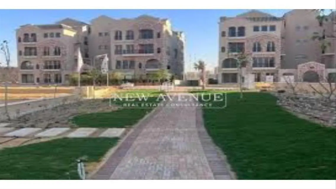 Apartment ready to move for sale at Green square