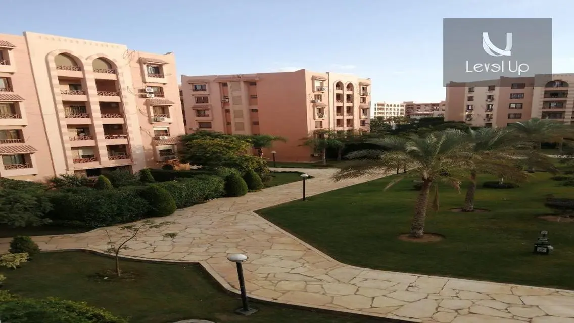 شقة للبيع بسعر لقطة مساحة مميزة و فيو تحفة بالرحاب