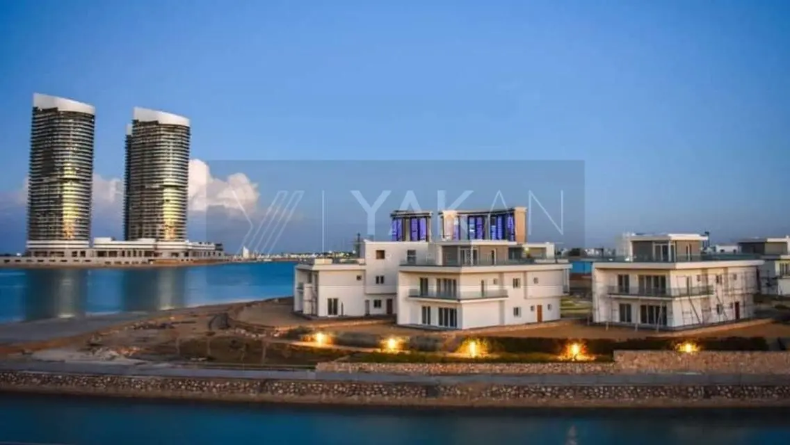 توين هاوس  للبيع في اميز مكان في العالمين الجديده