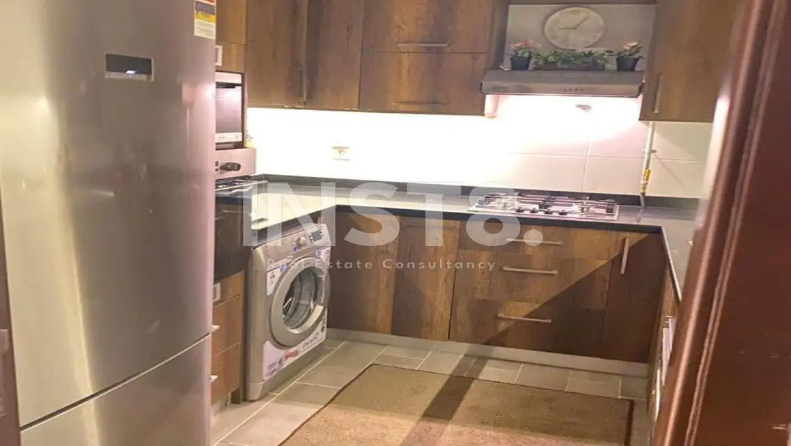 شقة للبيع مفروشة بالكامل ف كايرو فيستيفال التجمع