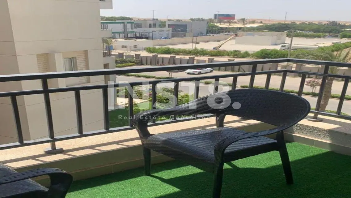 شقة للبيع مفروشة بالكامل ف كايرو فيستيفال التجمع