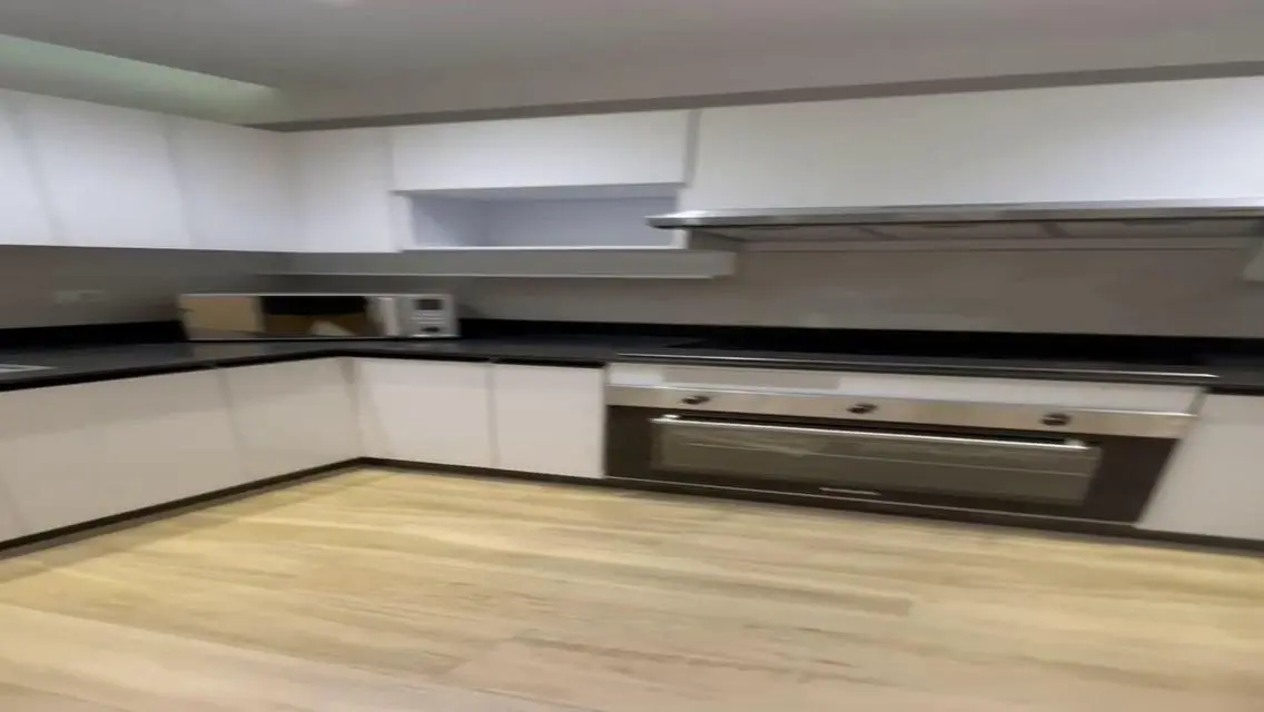 Fully furnished Apartment for rent at Eastown