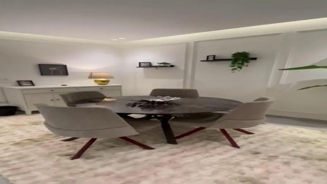 Fully furnished Apartment for rent at Eastown