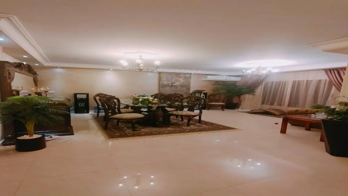 شقه للبيع سوبر لوكس بموقع مميز جدا