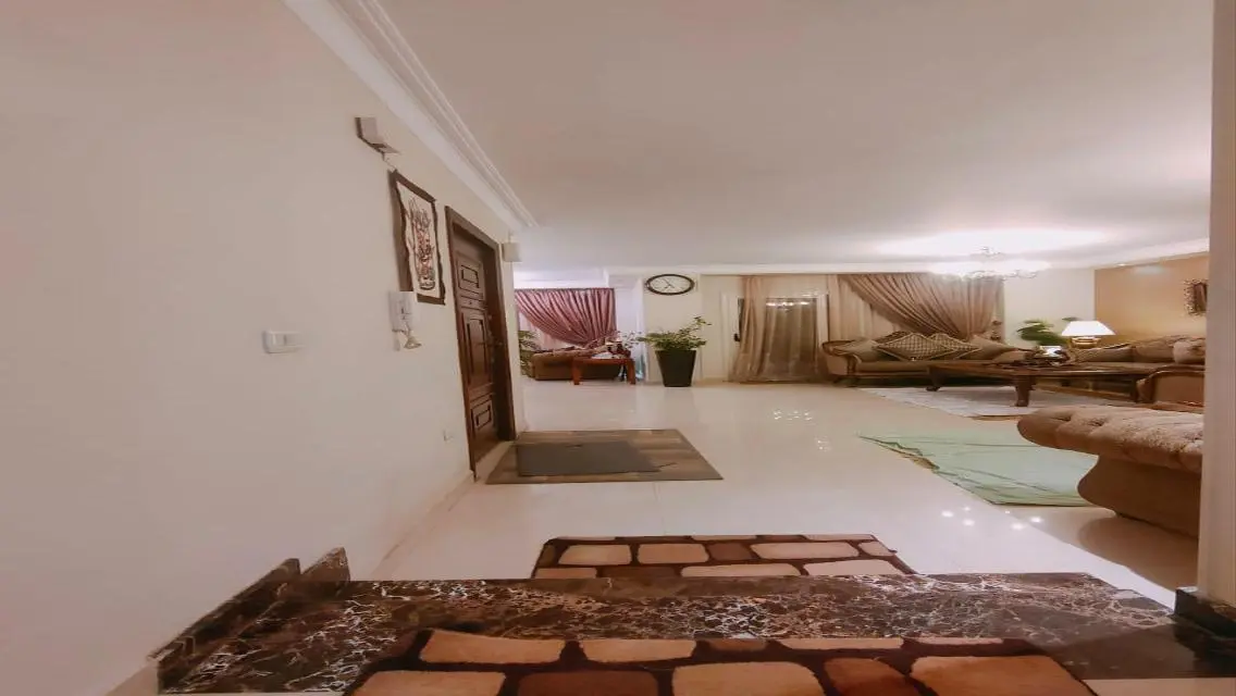 شقه للبيع سوبر لوكس بموقع مميز جدا