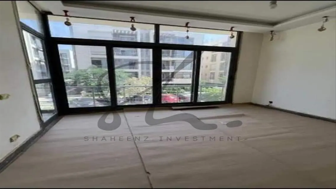 شقه بالسعر القديم في تاج سلطان استلام فوري