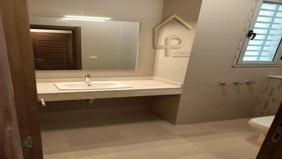 Stunning Apartment in Palm Hills Golf Extension