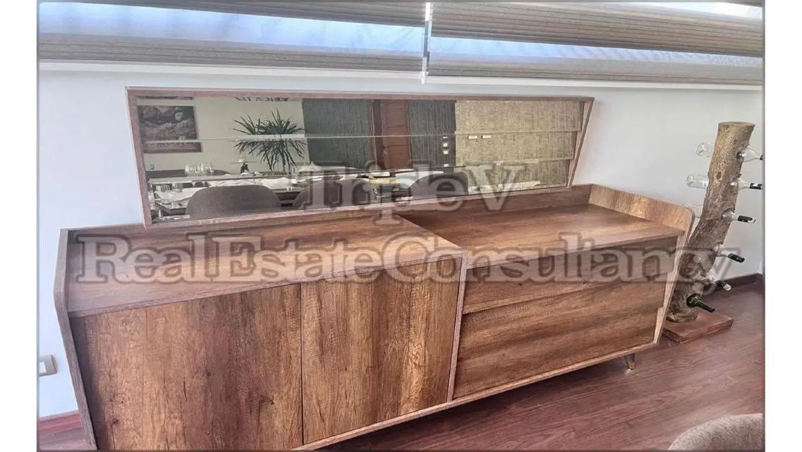Corner Town House Furnished Ultra Modern
