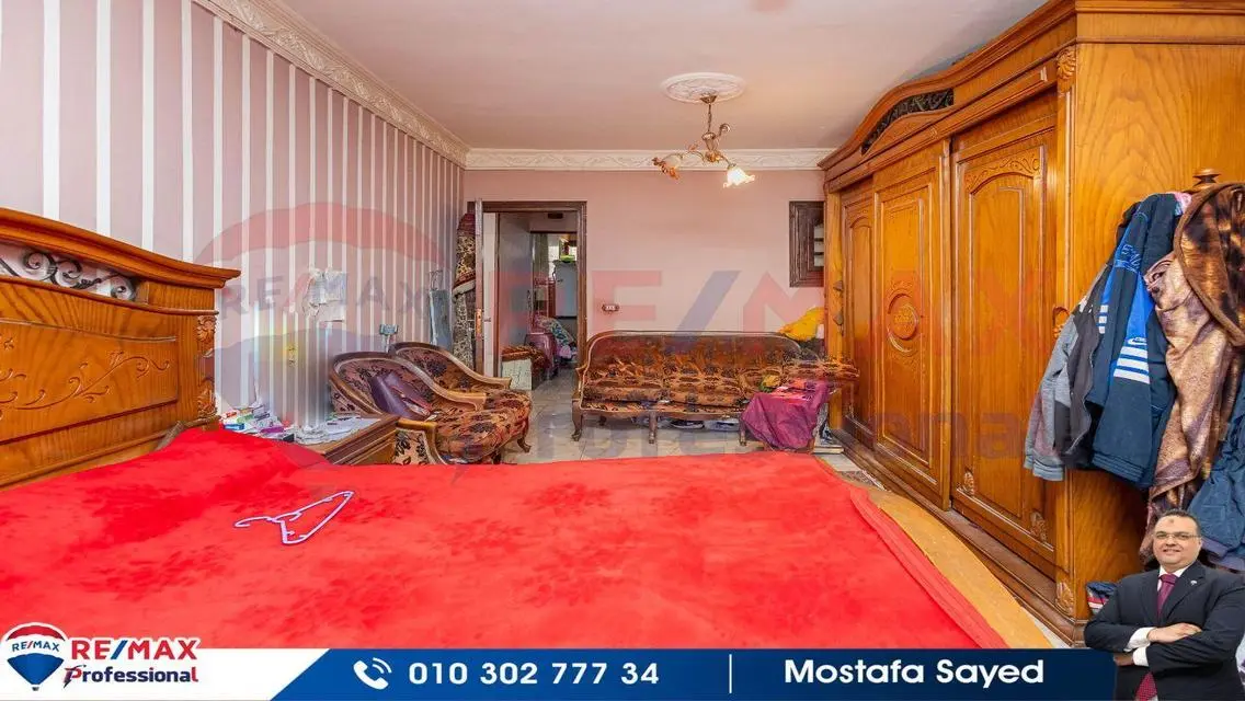 Licensed building- open view-closing a fifth room