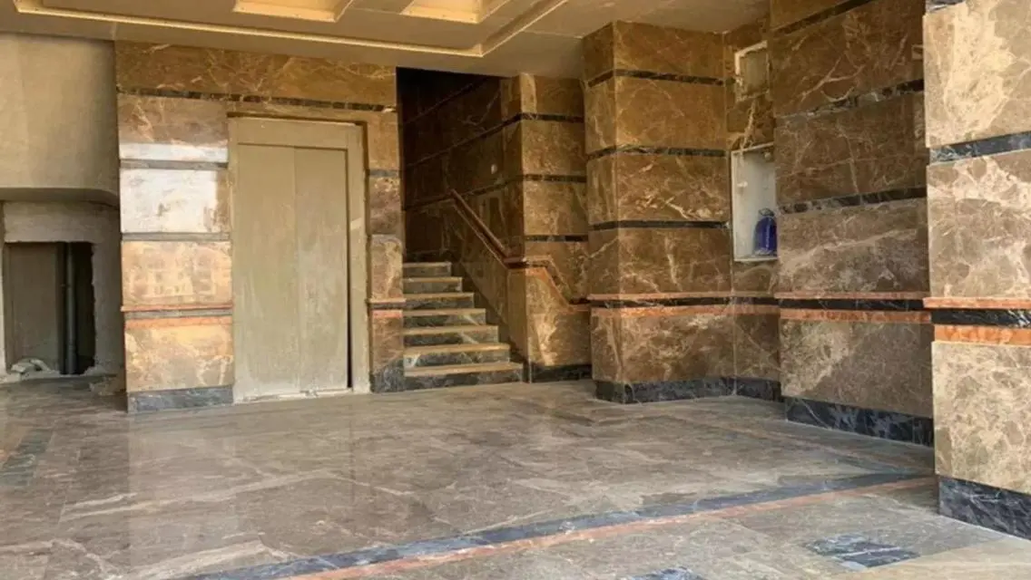 duplex Ready to move 272m near Grand Heights!