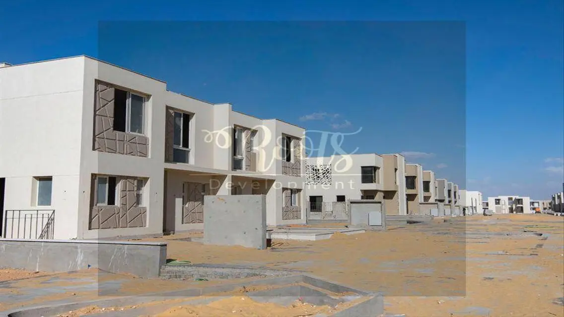 1.5%DP over12Y Townhouse,minutes TheSphinx Airport