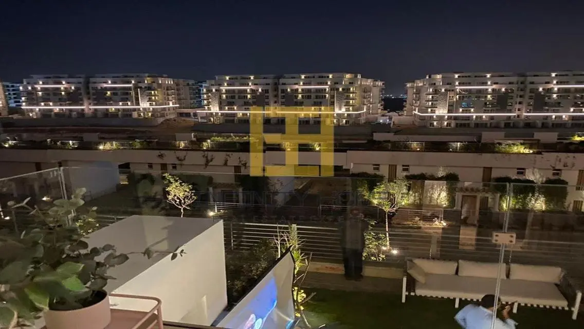 Park villa 260 m in mountain view icity new cairo