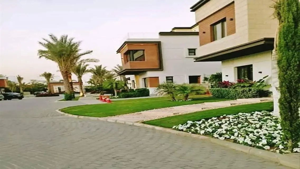 Corner Villa On Very Prime Location, Installments