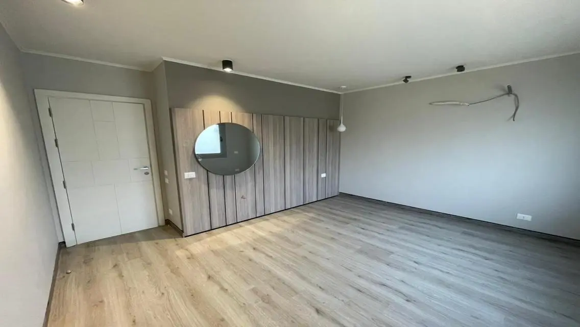 Apartment with lagoon view fully finished