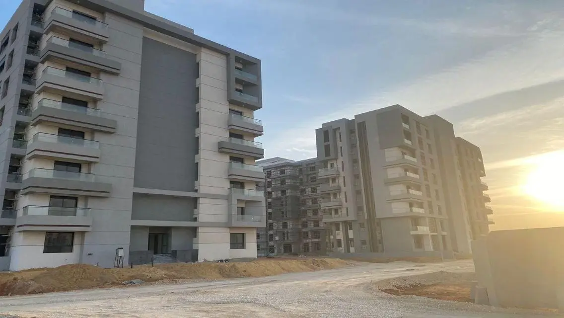 Apartment 165m direct view of the Green River