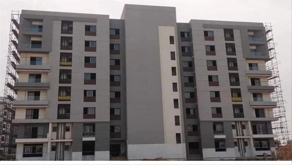 Apartment 165m direct view of the Green River