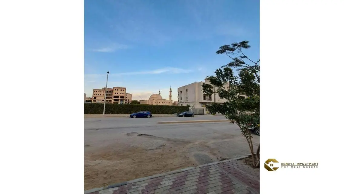 شقه للبيع بالحي الخامس الشيخ زايد