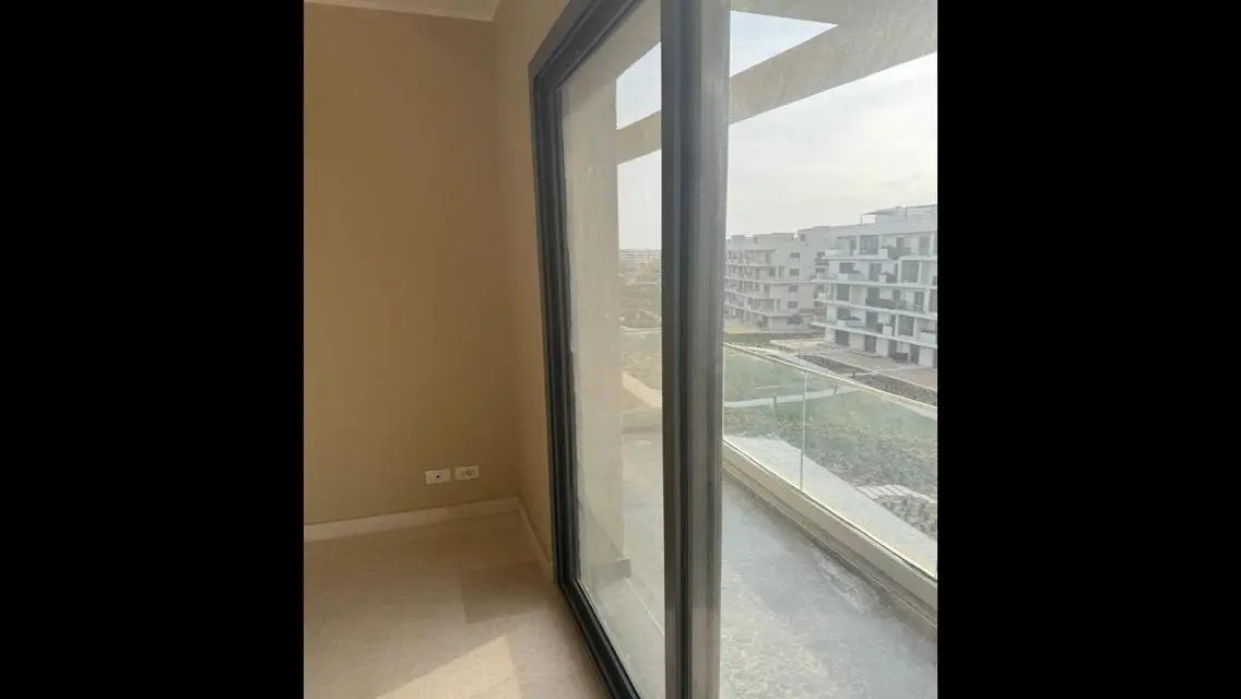 Apartment rent semi furnished Villette Residence