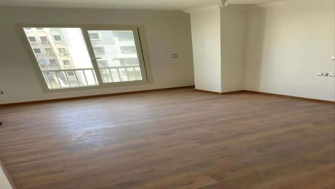 corner apartment resale finished in compound Jayd