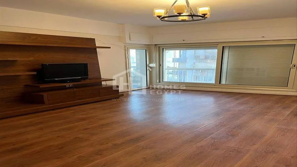 Panoramic Nile View Apartment for Rent in Dokki