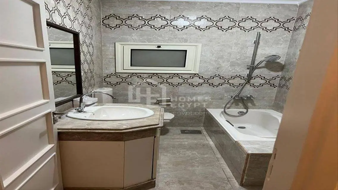 Panoramic Nile View Apartment for Rent in Dokki