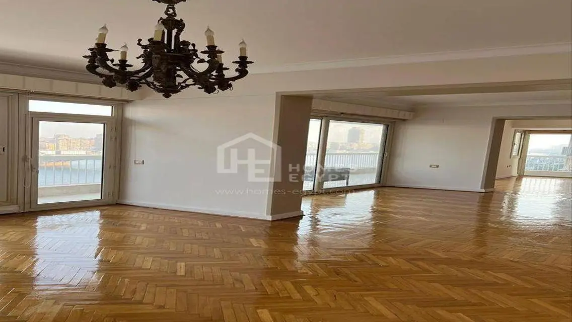 Panoramic Nile View Apartment for Rent in Dokki