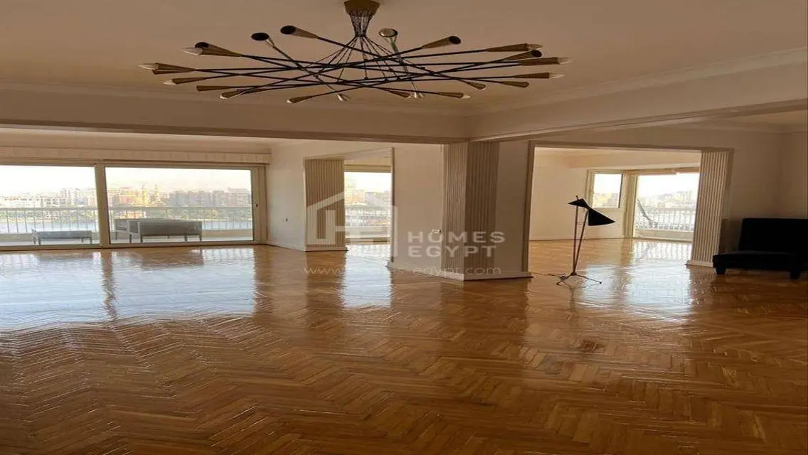 Panoramic Nile View Apartment for Rent in Dokki