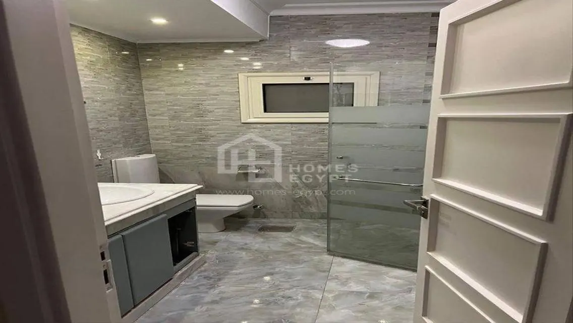Panoramic Nile View Apartment for Rent in Dokki