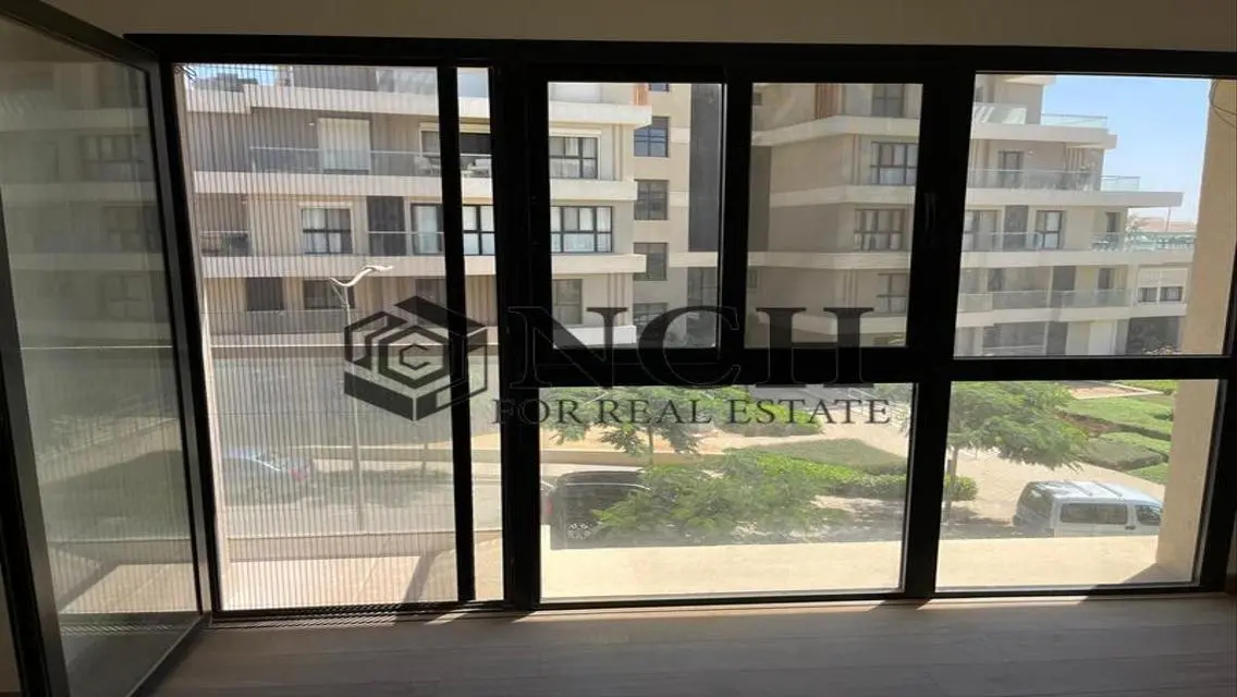 APARTMENT 184M, KITCHEN WITH APPLIANCES AND ACS.