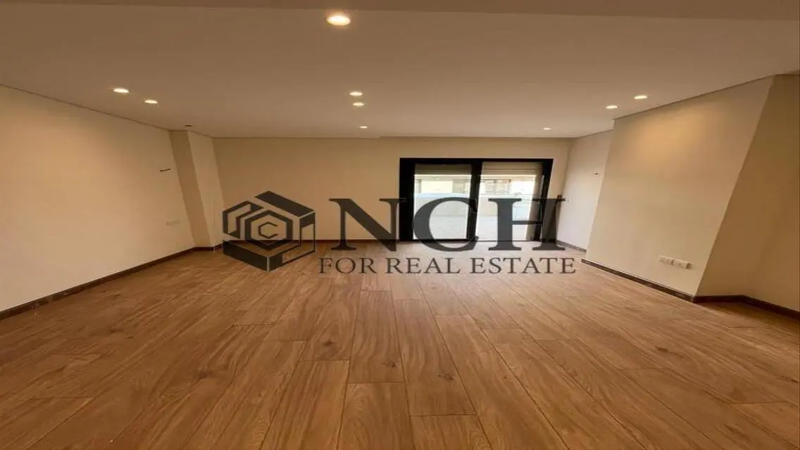 APARTMENT 184M, KITCHEN WITH APPLIANCES AND ACS.