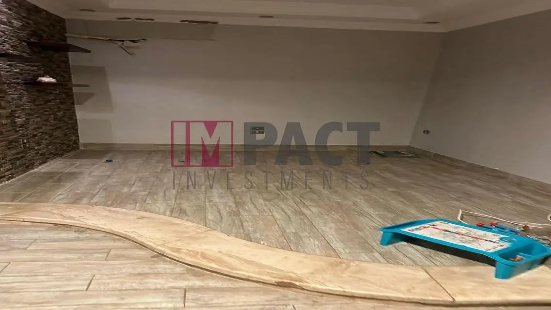 Luxury Apartment with Spacious Garden and Private Pool
