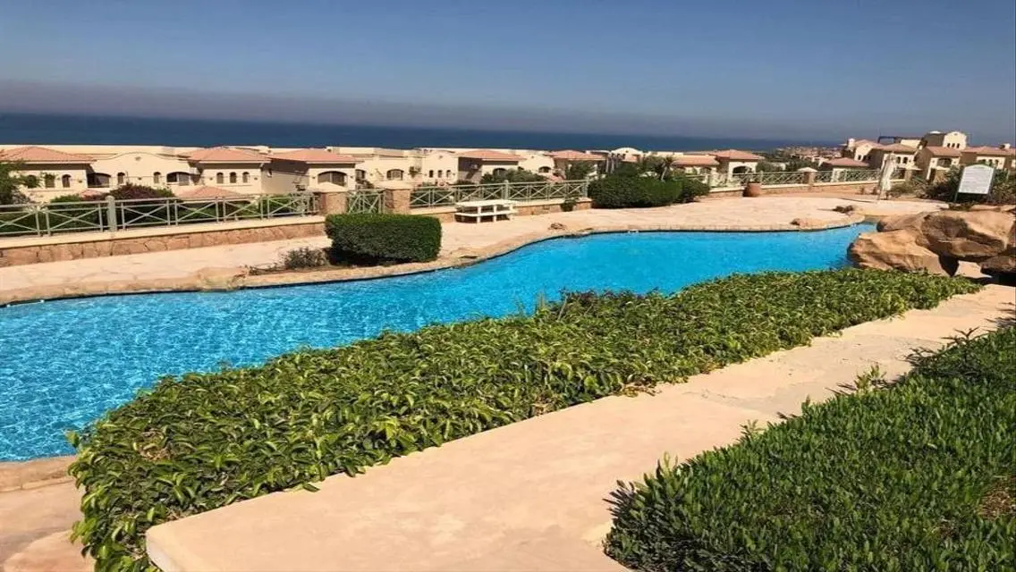 كورنر, برايم لوكيشن على البحر بجوار بورتو السخنة